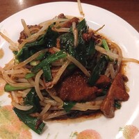 全家福 新館 - レバニラ炒め定食（1100円）