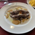 MESON CERVANTES - イベリコ豚肩ロースのステーキ