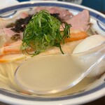 むかん 初台 - カニラーメン・味玉・ライス