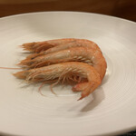 虹吉 - 海水茹で葦海老（愛媛県愛媛大島産）＆葦海老（愛媛県愛
      媛大島産）のビスクスープ&炭火炙りバゲット