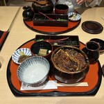 あつた蓬莱軒 松坂屋店 - 