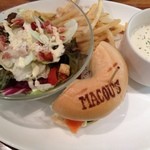 MACOU'S BAGEL CAFE - 