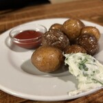 CHIISAKATTA ONNA - 新じゃがフライコリアンダーバター