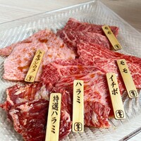 個室 炭火焼肉 本川越 尊 - 