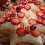 ラ・ローズ・ジャポネ - ケーキショーケース