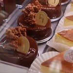 ラ・ローズ・ジャポネ - ケーキショーケース