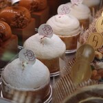 ラ・ローズ・ジャポネ - ケーキショーケース