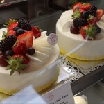 ラ・ローズ・ジャポネ - ホールケーキ