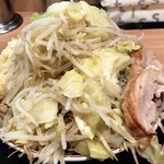 豚山 - 大ラーメン（1,000円）（ニンニクマシマシ、野菜マシマシ）