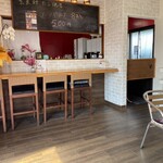 たこ焼き やっこちゃん - 店内こんな感じ