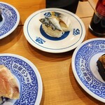 Muten Kurazushi - お寿司各種