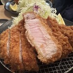 Tonkatsu Aoki - 特ロースかつ定食（300g）断面