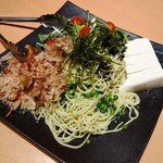彩屋 - 豆腐と自家製黒ゴマダレのラーメンサラダ