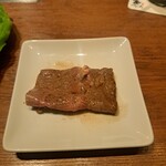 焼肉うしごろ - 焼いた埼玉県産の上ミスジ・その2です。