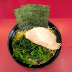 横浜ラーメン 相馬家 - ラーメン並800円＋ほうれん草150円