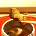 鮨 しみづ - 黒鮑様リフトアップ