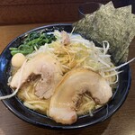 濃厚豚骨ラーメン 濱虎家 - 