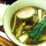 泉岳寺前 藪蕎麦 - 「鴨せいろ」の鴨つけ汁アップ