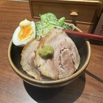 Menya Tsukushi - チャーシュー丼