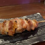 焼き鳥アポロ - モモもぎゅっとしまっています
