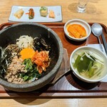 KOREAN 水刺間 - 全州石焼ビビンパ定食(税込1500円)