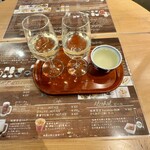 カフェ&ワインバー 葡萄酒一番館 - 「ワイン3種飲みくらべ(白)」(1500円)