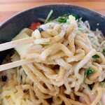 麺屋　たか - モチモチ麺が牡蠣ペーストのタレに絡んで旨い。