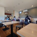 カフェ オハナ - 店内　奥から撮影