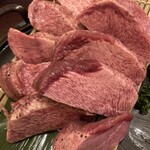 焼肉 徳寿 平岡店 - 