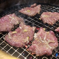 ホルモン焼肉 富や 栄店 - 