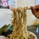 らー麺　Do・Ni・Bo - ビロビロ太麺をリフトUP⤴️