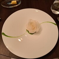 UNE IMMERSION - 蕪とスミイカのばらの花仕立て