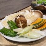 焼肉ダイニングあがり 二十世紀が丘店 - 季節野菜の盛り合わせ