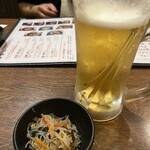 地鶏旬菜 神楽 - 生ビールを頼むと大サイズで出てくる