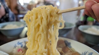 Akarenga - モチモチ感マックスの中太麺