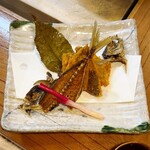 小魚料理 とみ助 - 上身はホクホク♪♪♪そして頭、骨煎餅、鰭まで全て頂けます！！(o^^o)