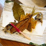 小魚料理 とみ助 - 『とみ助』名物のアジフライです(o^^o)