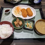 欅 - カニクリームコロッケ定食　850円