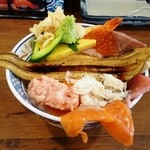 磯丸水産 - 海鮮こぼれ丼