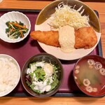 Hakata Motsunabe Yamaya - 魚フライ定食