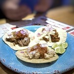 TACO WASA TOKYO TACOS - ◆タコス3種（900円）・・チキンとテキサスチリと何だったかしら。 頂かなかったのですが、多分美味しいのじゃないかしら。