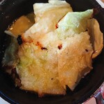 窯焼きバルカフェ らんぷ+k - 春キャベツと新ジャガの塩麹バター蒸し