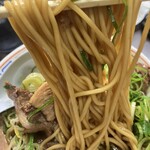 新福菜館 - 麺リフト