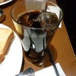 エスタシオンカフェ - プレートモーニングのドリンク（アイスコーヒー）