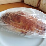 ぱんはうすエーワン - ダッチブレッド 220円