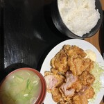 大衆居酒屋てつお - 鳥唐揚げ定食大盛り