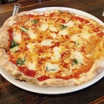 PIZZERIA ZUCCA - マルゲリータ