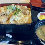 鎌倉カントリークラブ - 料理写真:肉巻き海老カツ重　2,100円