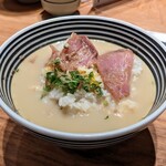 日本橋 海鮮丼 つじ半 - 刺身投入！