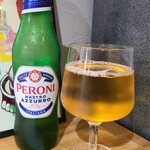 ROBIN - お酒①ペローニ・ナストロ・アズーロ(瓶ビール、イタリア)(税込770円)
            スッキリとした飲み口
